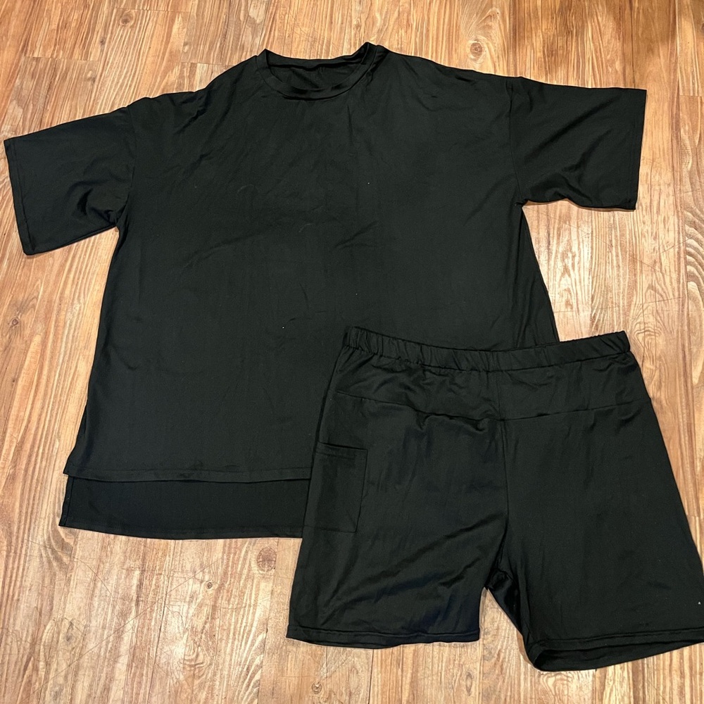 Matching Lounge Set - Picture 2 of 2